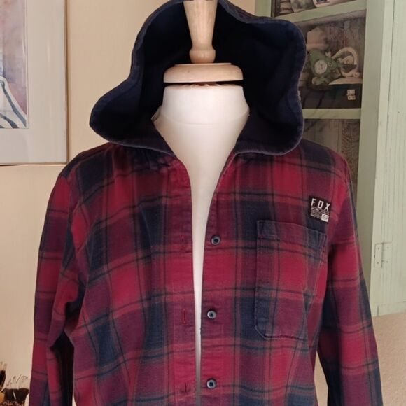 Fox Hooded Flannel - Picture 2 of 12